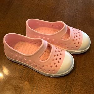 Slip-on pink Mary Jane girls shoe 9 10